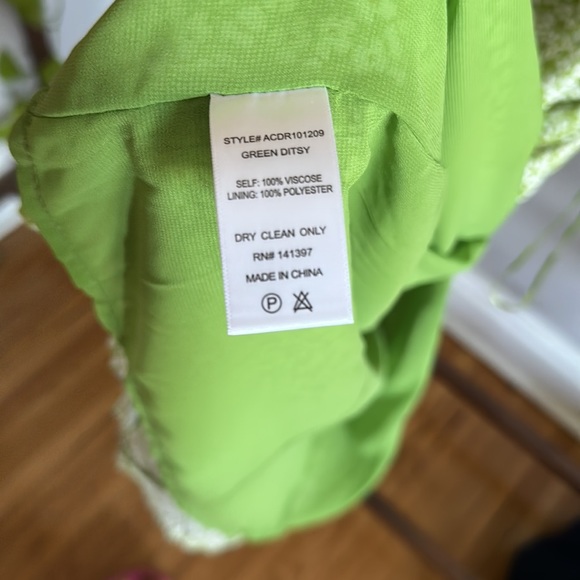 ASTR The Label Avalee Disty Floral Midi Dress NWT - Picture 7 of 8